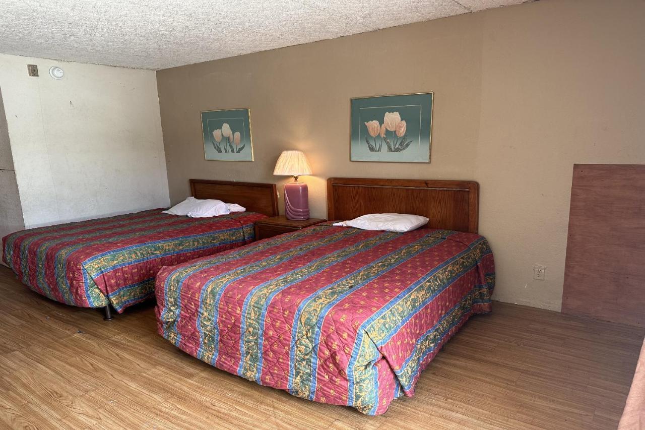 Kampus Inn Gainesville - University Area Hotel Kültér fotó